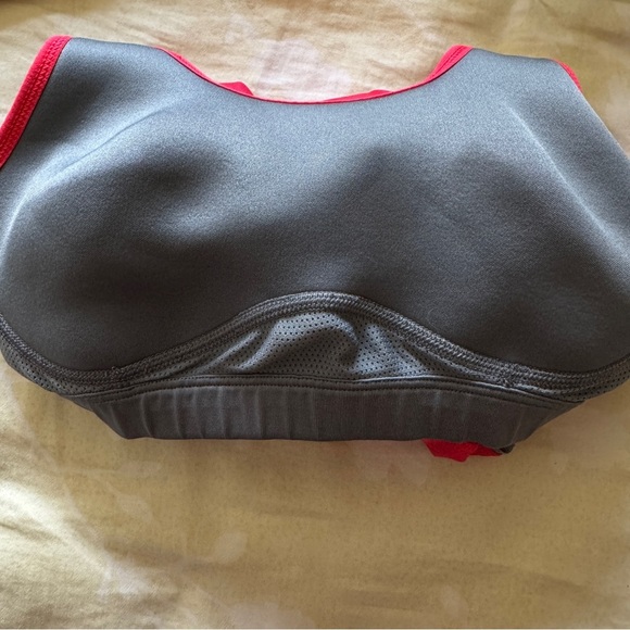 Nike Women"s Dri-Fit Geometric Print Tank Top Built In Bra Size S - Picture 10 of 11